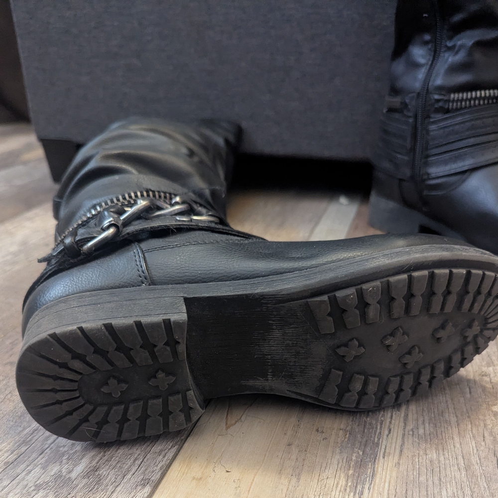 Black Knee High Boots - Picture 3 of 4